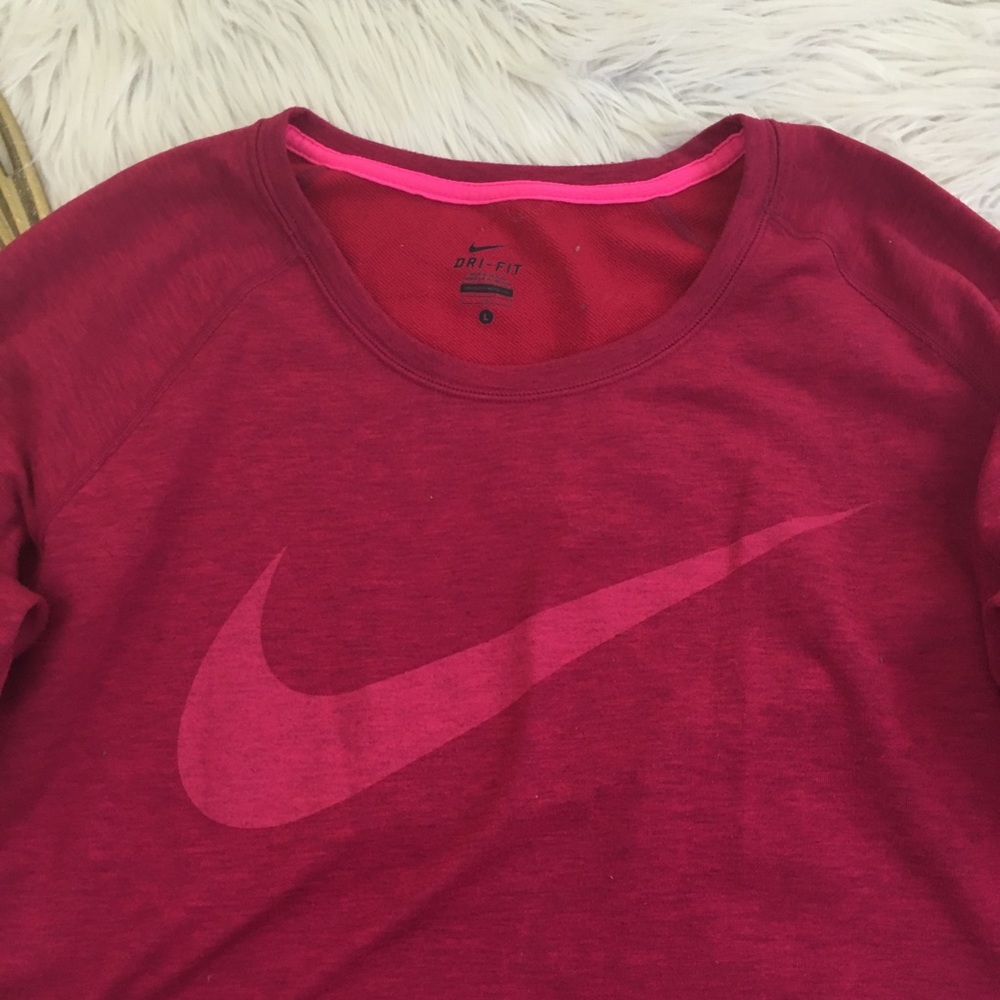💕SOLD💕Nike Dri Fit Pink Crewneck Sweatshirt - Picture 2 of 4